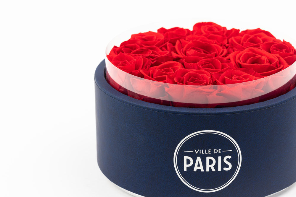 These roses, infused with a fascinating French scent, exude an alluring aroma that lasts for several months, creating an atmosphere of perfect elegance. And the best part? It requires no upkeep, water, or lighting, making it a hassle-free pleasure.
