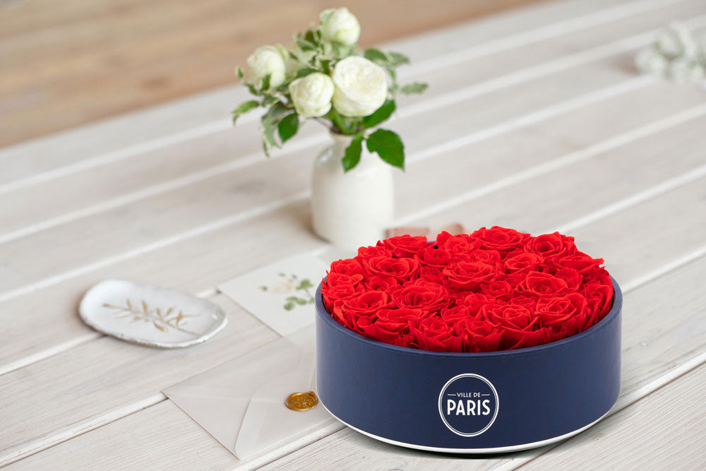Whether you're celebrating Valentine's Day, a birthday, Mother's Day, or any other important occasion in a woman's life, the Ville de Paris Eternity Roses Box is the ideal choice. It's a symbol of your profound affection and a stunning complement to proposals, weddings, anniversaries, and the holiday season.