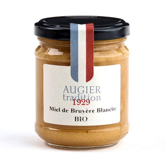 Honey lovers go for Augier Tradition White Heather Honey Bio because of its remarkable quality and rarity. This honey is exceptionally aromatic and has hints of caramel and cocoa; as a result, it is highly sought after.